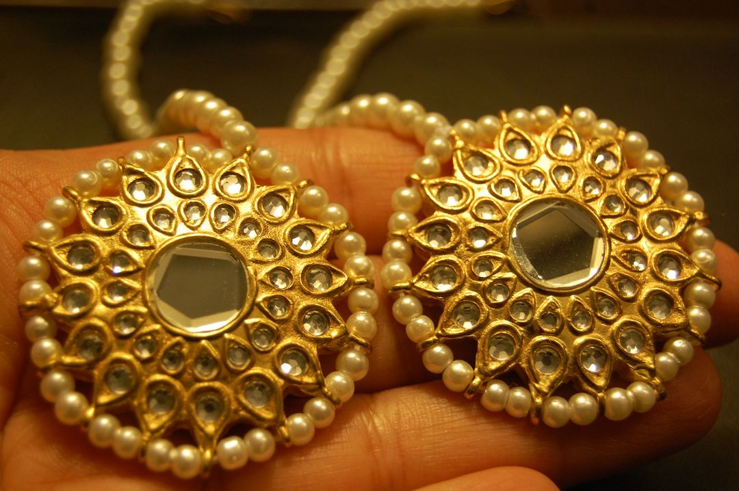 KUNDAN GOLDEN EARRINGS