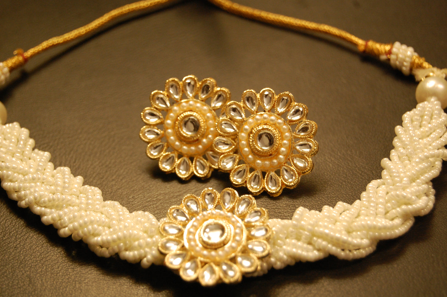FLORAL PEARL & KUNDAN CHOKER SET