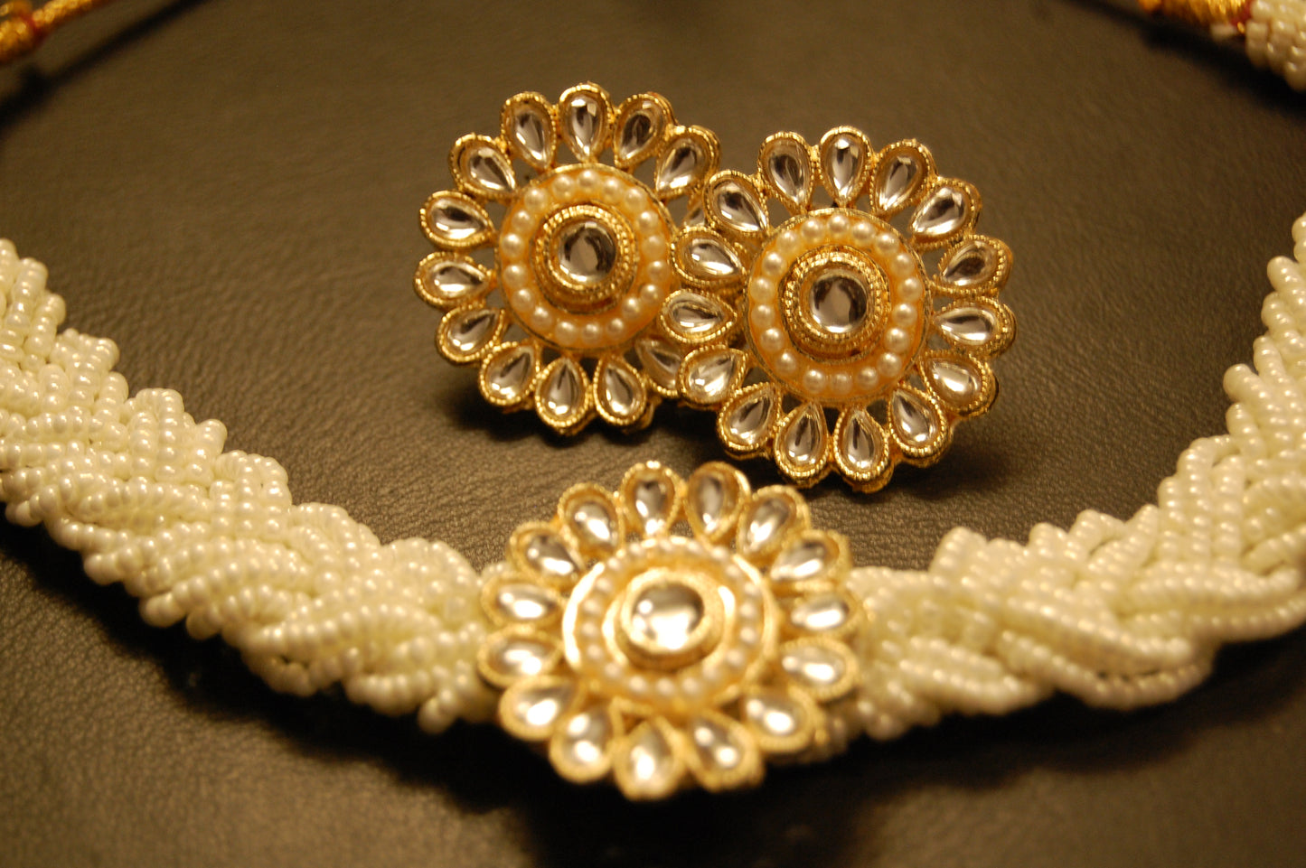 FLORAL PEARL & KUNDAN CHOKER SET
