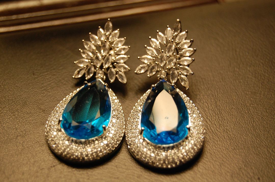 FEROZY ZIRCON EARRINGS