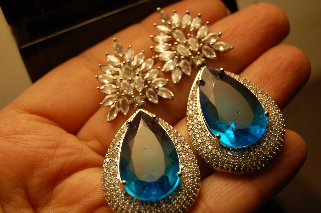 FEROZY ZIRCON EARRINGS