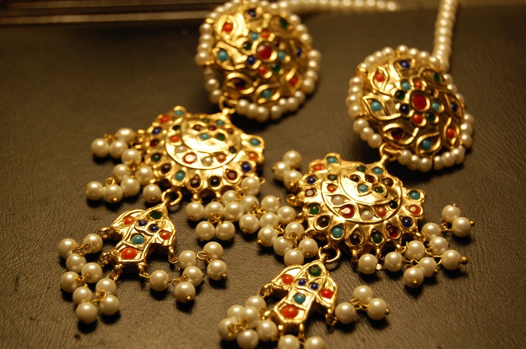 NAURATAN EARRINGS