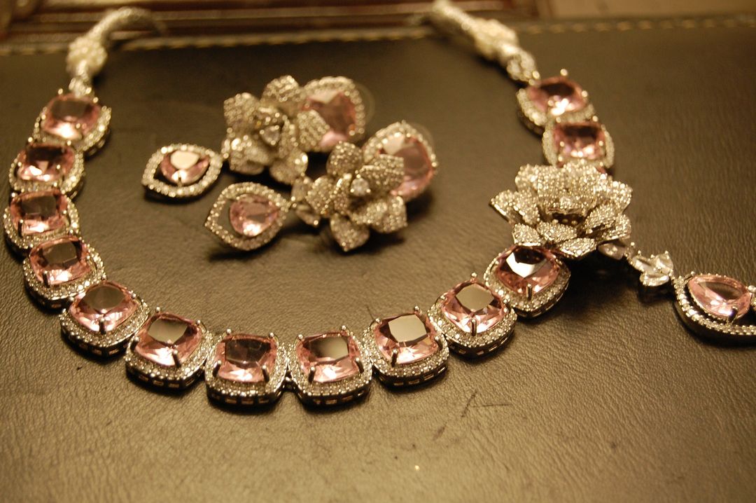 PINK & ZIRCON FLORAL NECKLACE SET