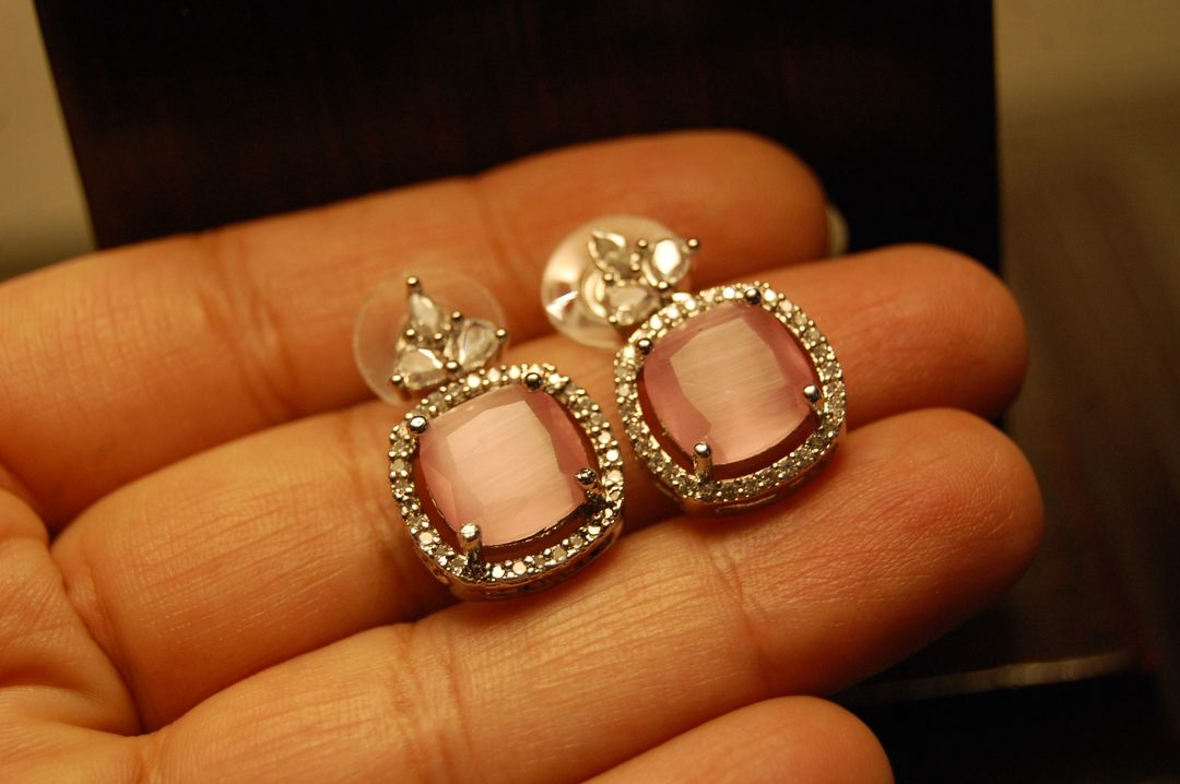 ELEGANT ZIRCON & PINK EARRINGS