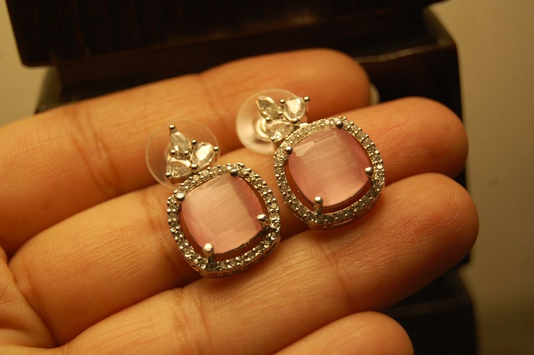 ELEGANT ZIRCON & PINK EARRINGS
