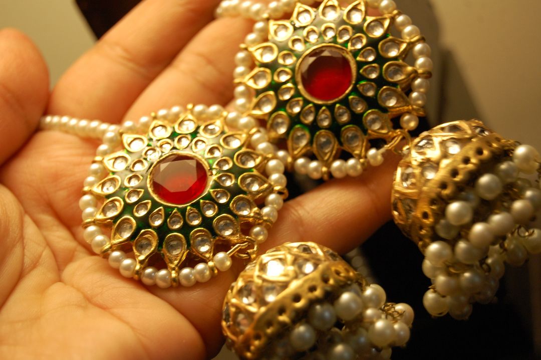 GREEN MEENA & RED KUNDAN JHUMKAS