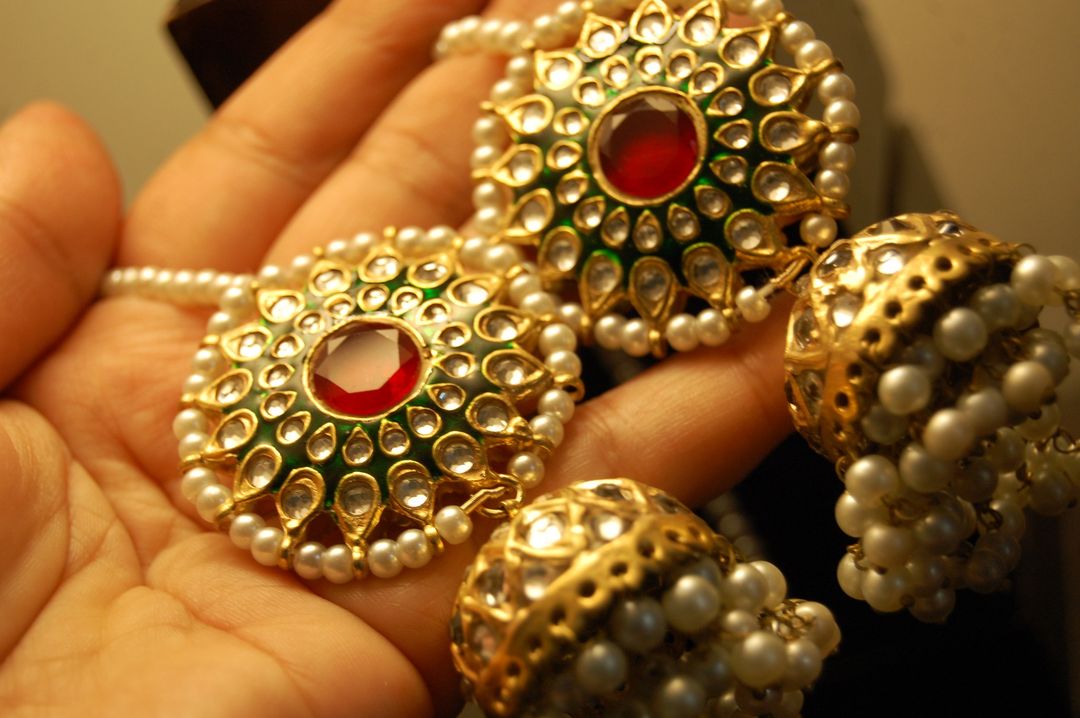 GREEN MEENA & RED KUNDAN JHUMKAS