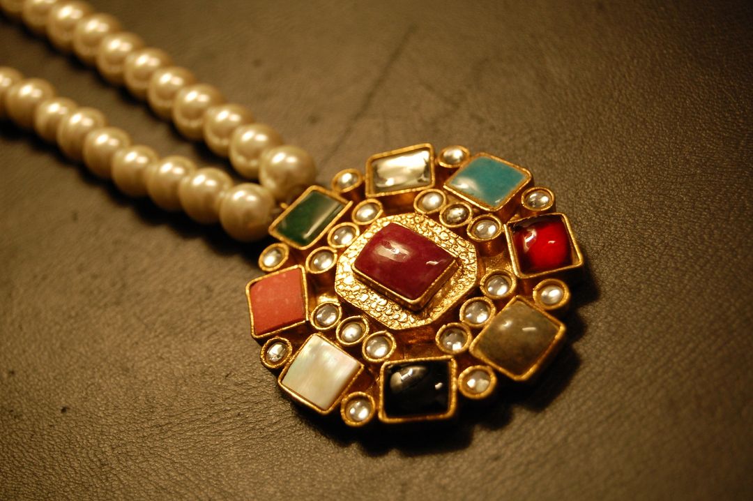 MULTI STONE MALA WITH PEARLS STRING