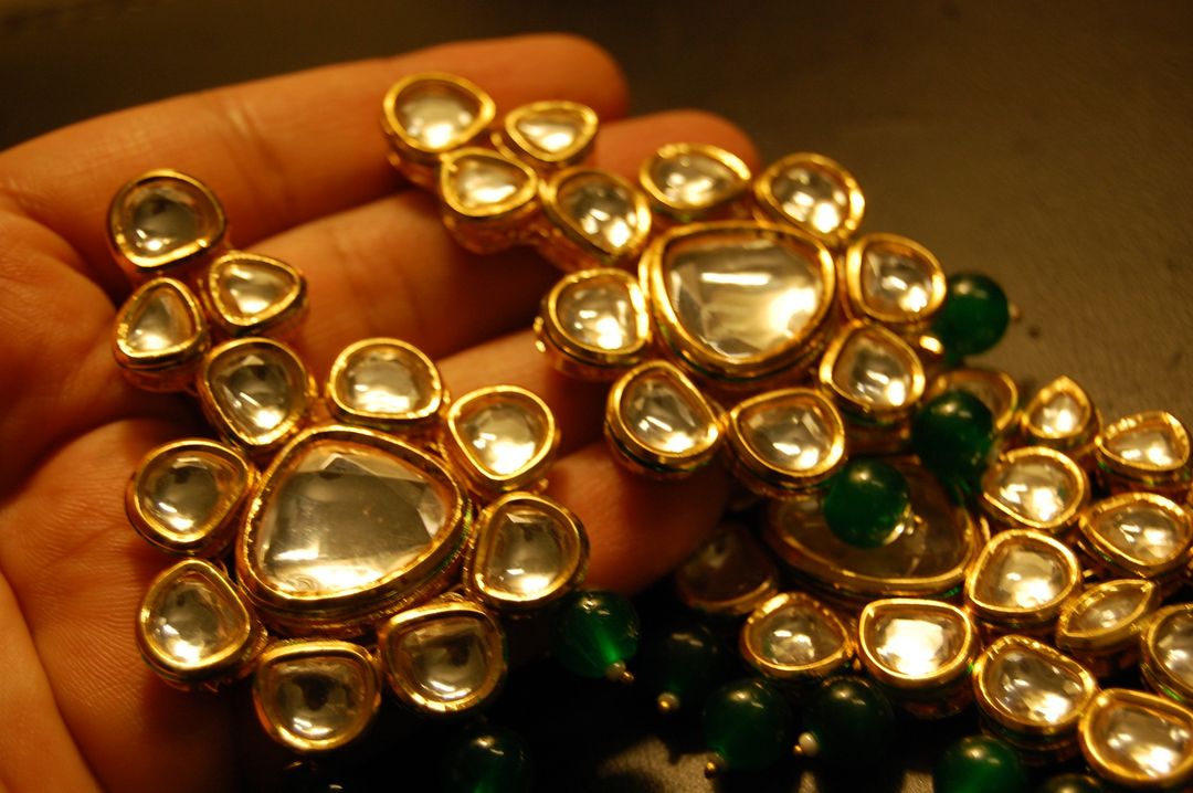 KUNDAN & GREEN CHOKER SET
