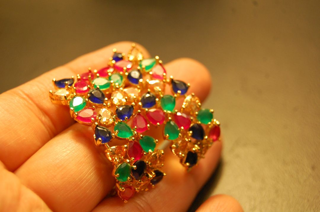 MULTI STONE EARRINGS
