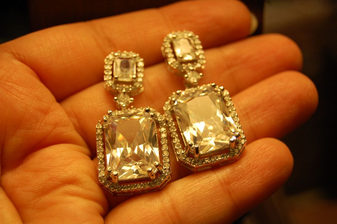 ZIRCON EARRINGS