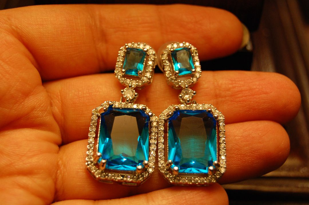 TURQUOISE ZIRCON EARRINGS