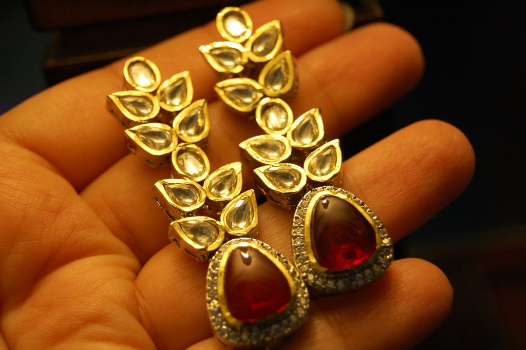 RUBY RED EARRINGS IN KUNDAN & ZIRCONS