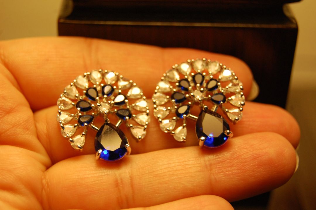 ZIRCON EARRINGS