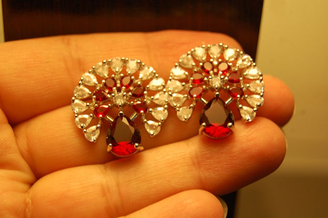 ZIRCON EARRINGS