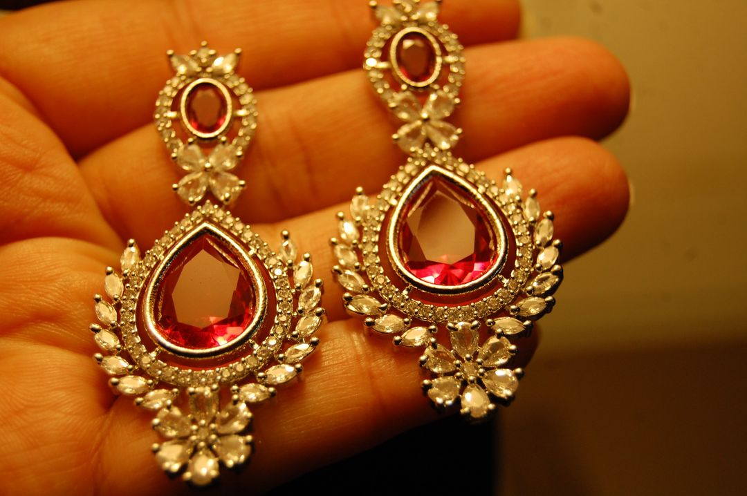 ZIRCON EARRINGS