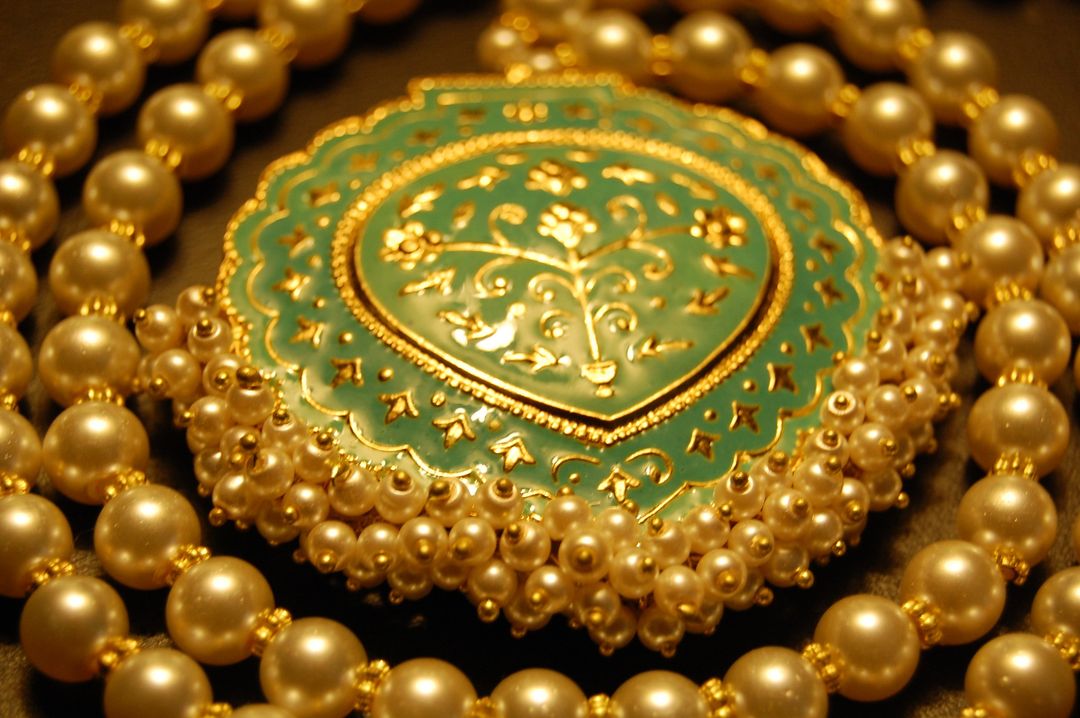 MEENA MALA