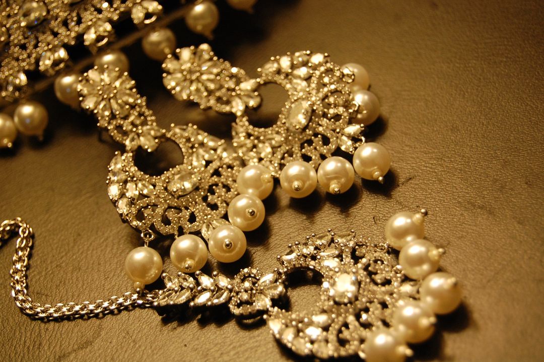 ZIRCON CHOKER SET