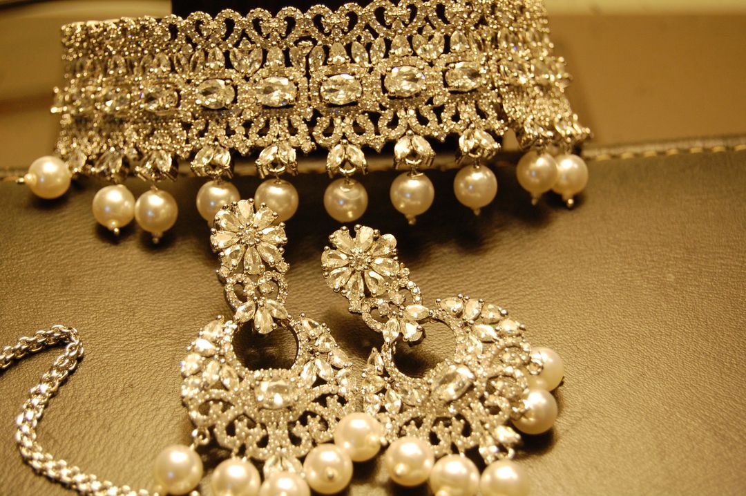 ZIRCON CHOKER SET
