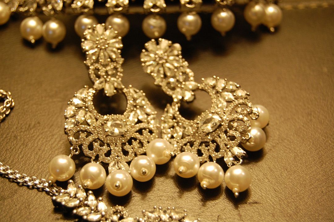 ZIRCON CHOKER SET