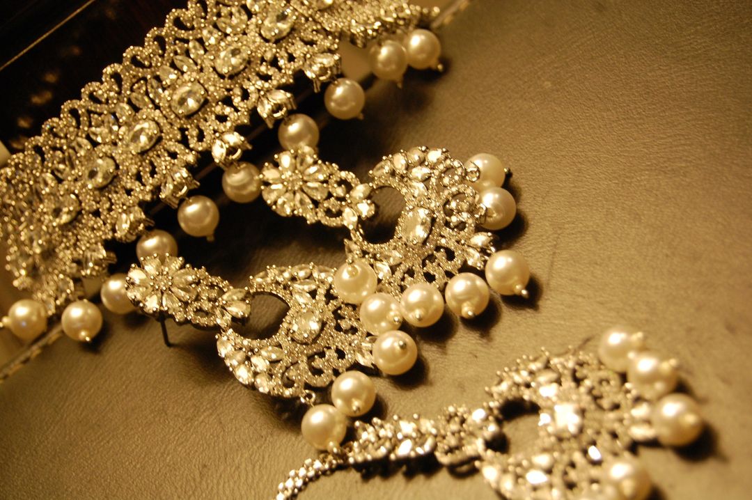 ZIRCON CHOKER SET