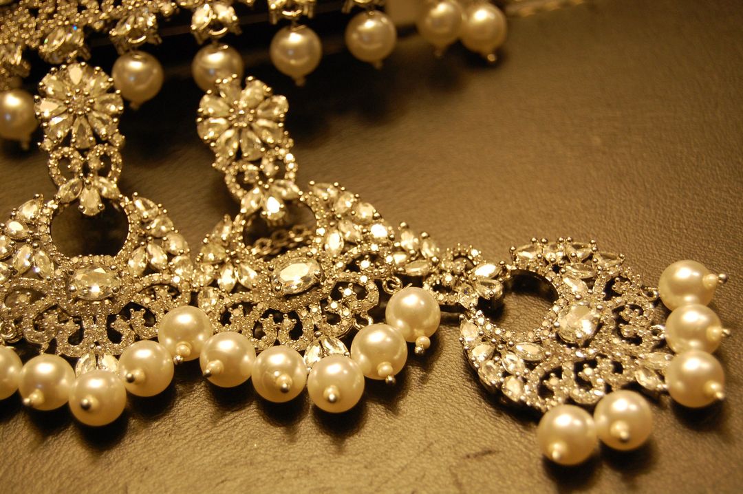 ZIRCON CHOKER SET