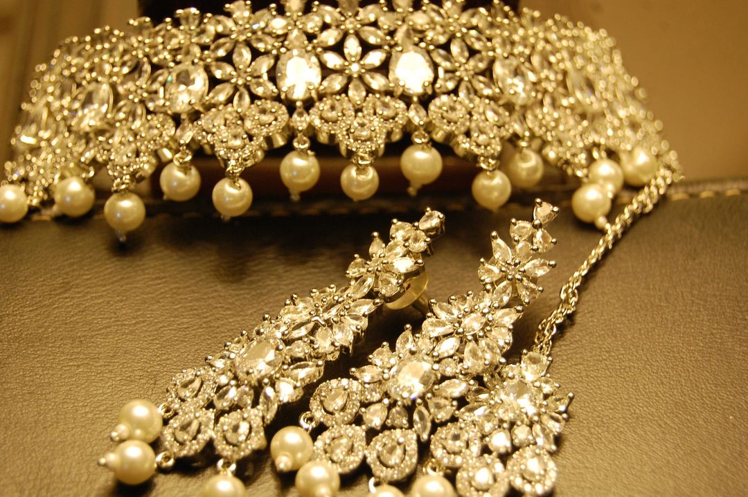 ZIRCON CHOKER SET