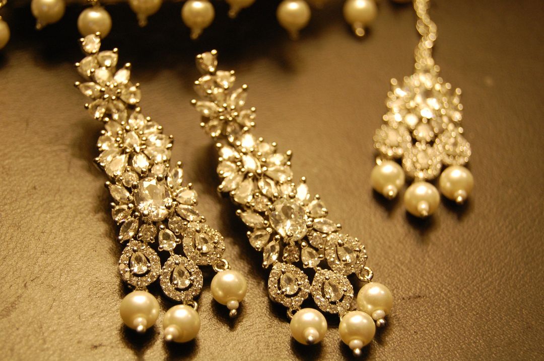 ZIRCON CHOKER SET
