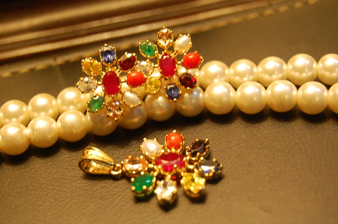 MULTI JEWELLED STERLING SILVER SET