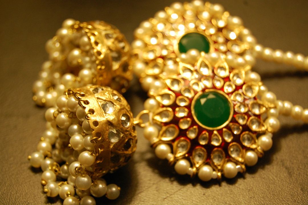 RED & GREEN MEENA & KUNDAN JHUMKAS
