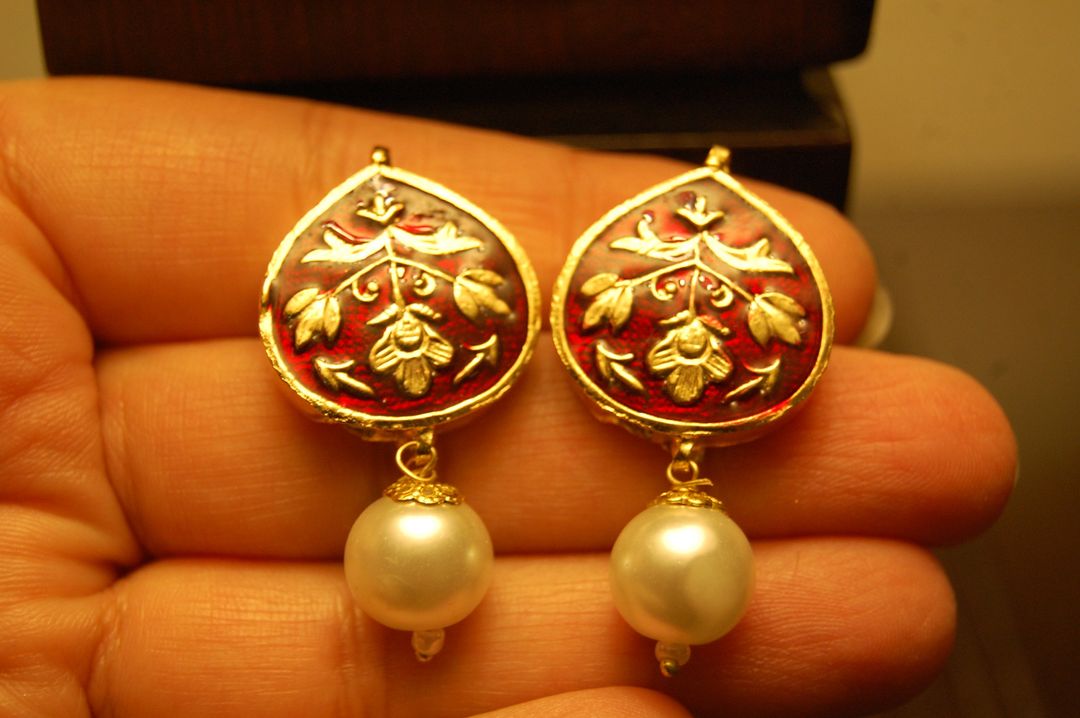 RED MEENA EARRINGS