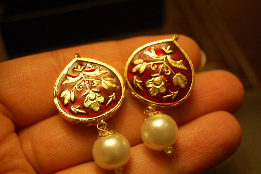 RED MEENA EARRINGS