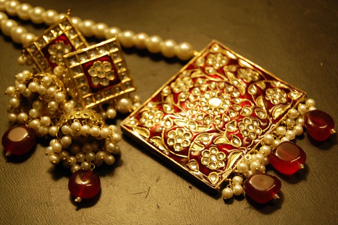 KUNDAN & RED MEENA SET