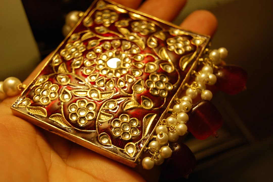 KUNDAN & RED MEENA SET