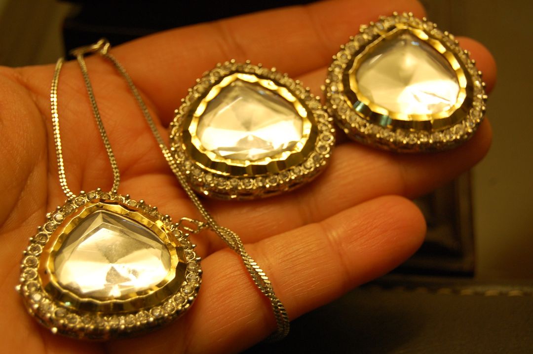 KUNDAN PENDANT SET