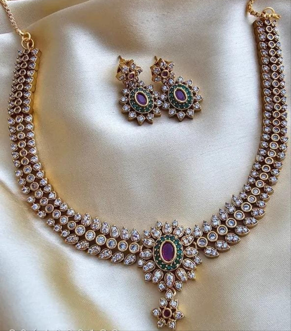 SOUTH INDIAN PEARL NECKLACE SET IN ZIRCON
