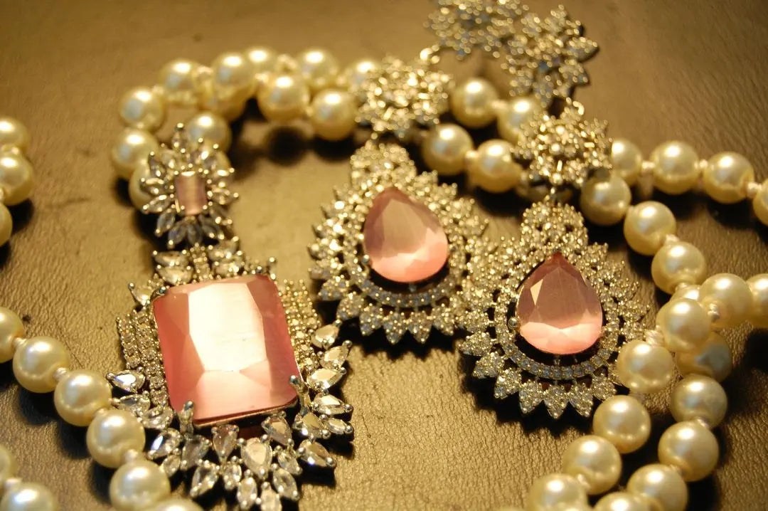 ZIRCON MALA SET IN PINK & PEARLS