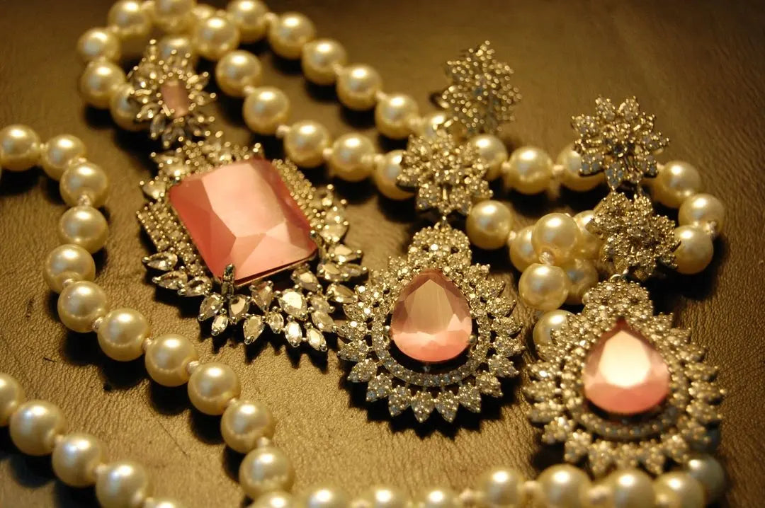 ZIRCON MALA SET IN PINK & PEARLS