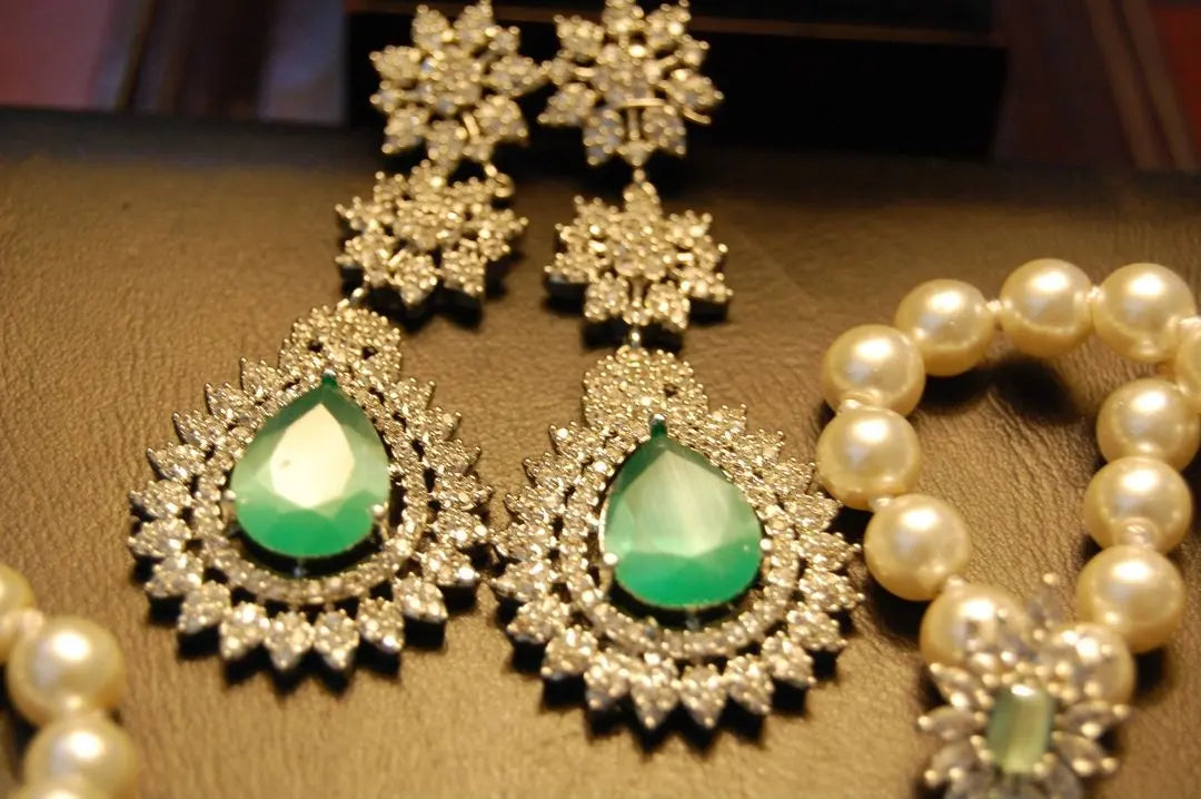 ZIRCON MALA SET IN JADE & PEARLS