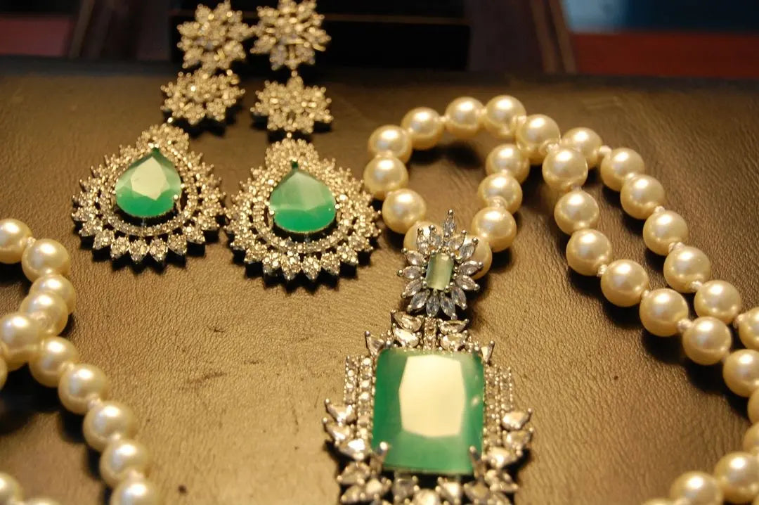 ZIRCON MALA SET IN JADE & PEARLS