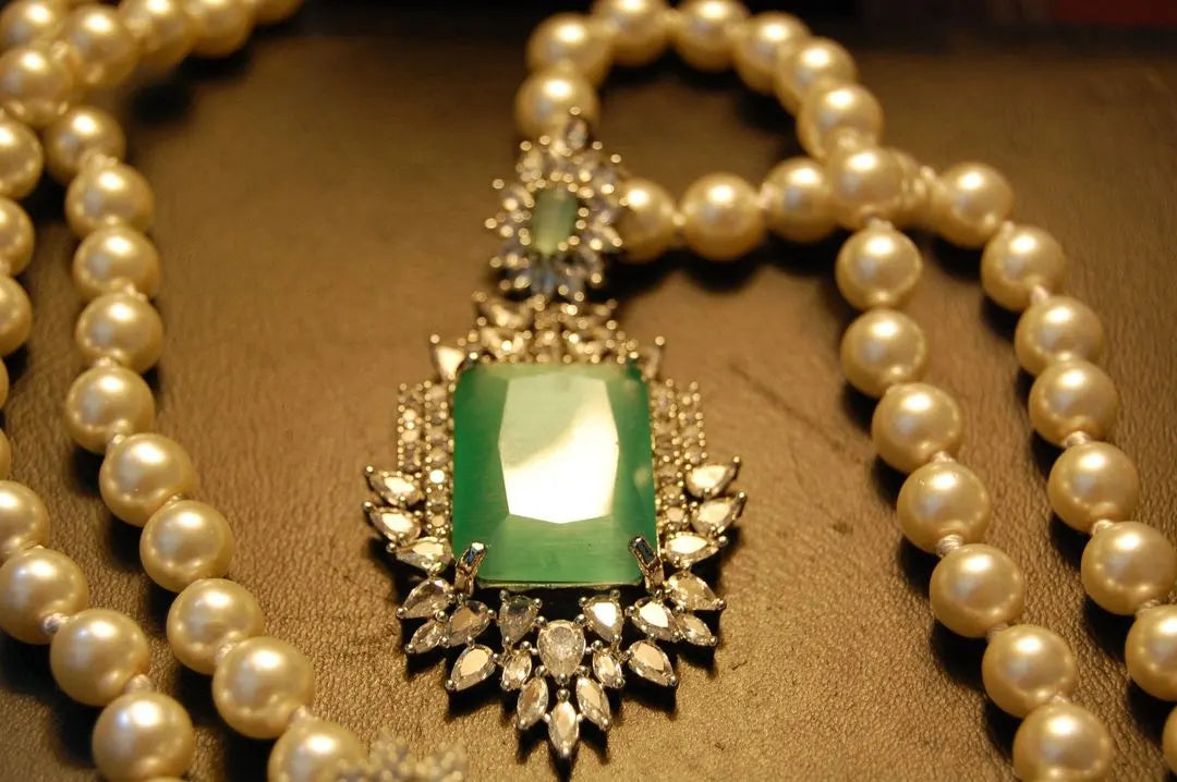 ZIRCON MALA SET IN JADE & PEARLS