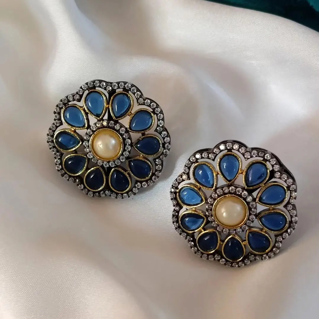 VICTORIAN EARRINGS WITH BLUE STONE
