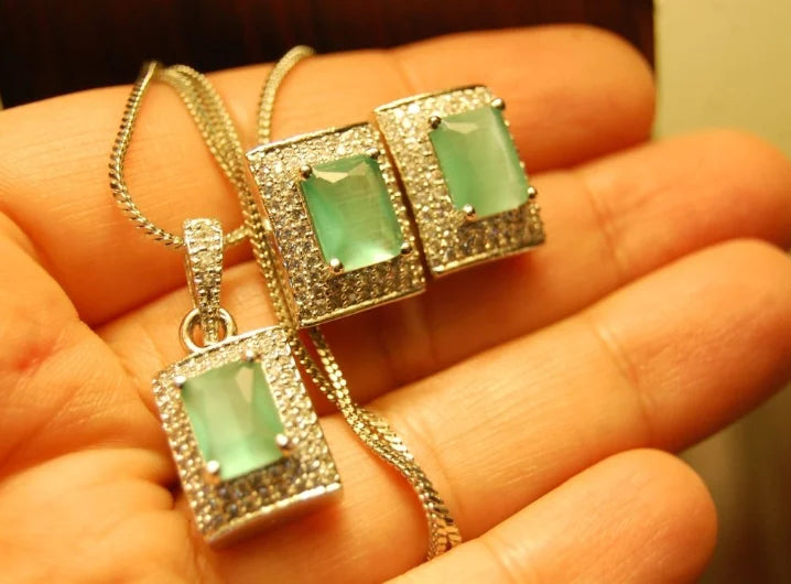 ZIRCON & JADE GREEN PENDENT SET