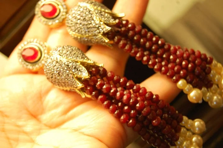 TUSSLE EARRINGS IN RED