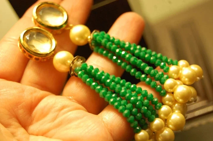 GREEN TUSSLE EARRING
