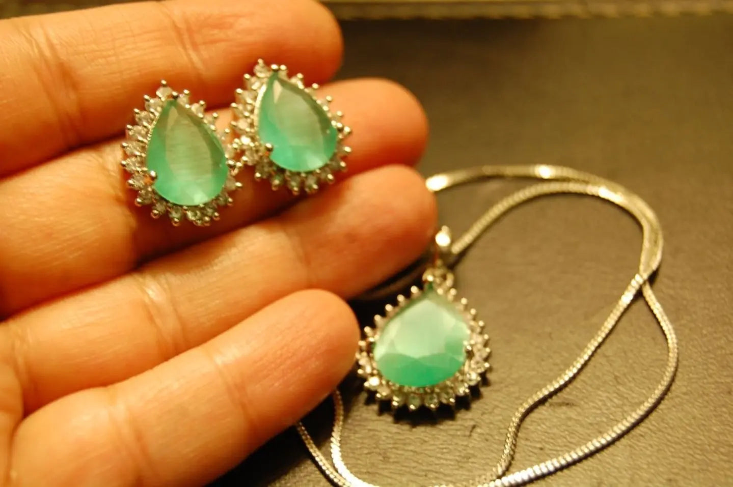 JADE GREEN & ZIRCON PENDANT SET