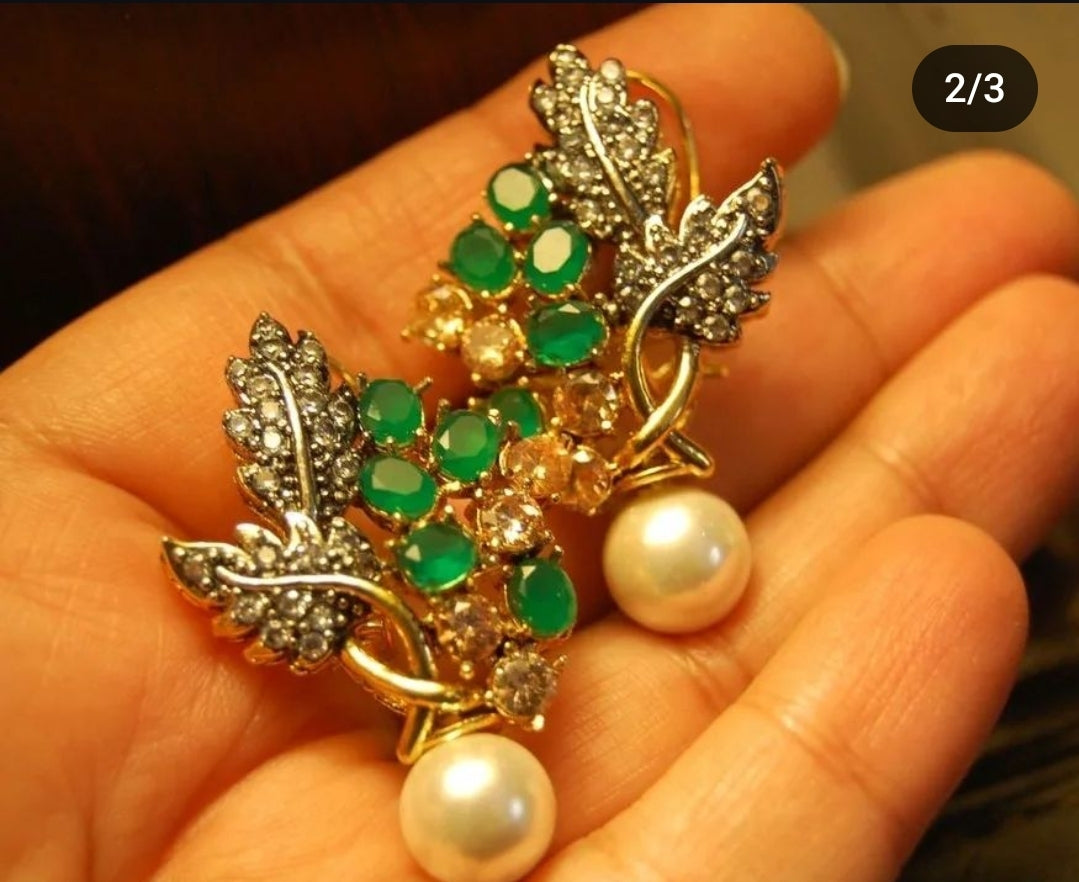 GREEN, CHAMPAGNE & ZIRCONS EARRINGS