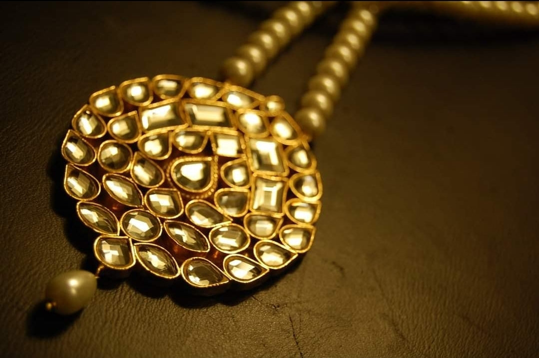 KUNDAN & PEARL MALA