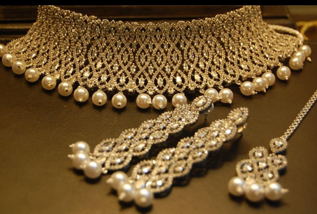 ZIRCON CHOKER SET