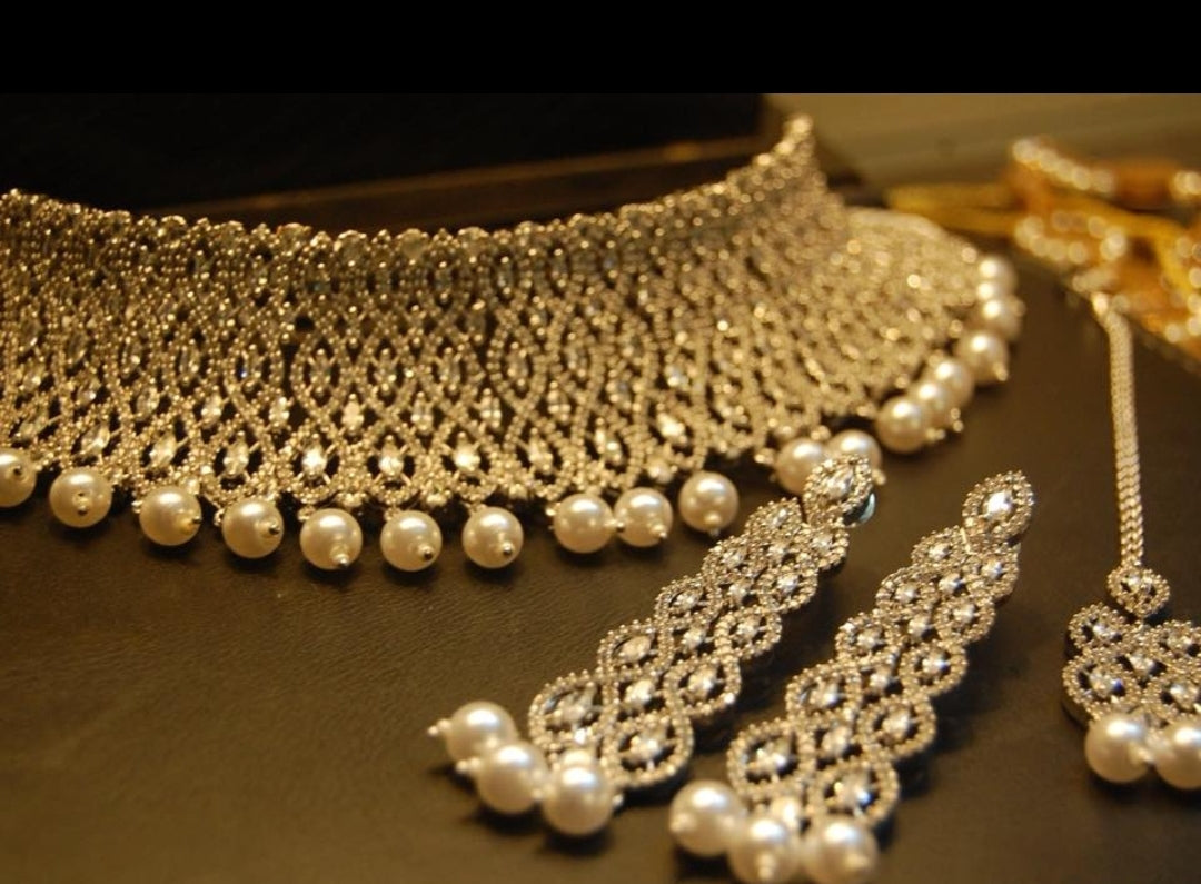 ZIRCON CHOKER SET